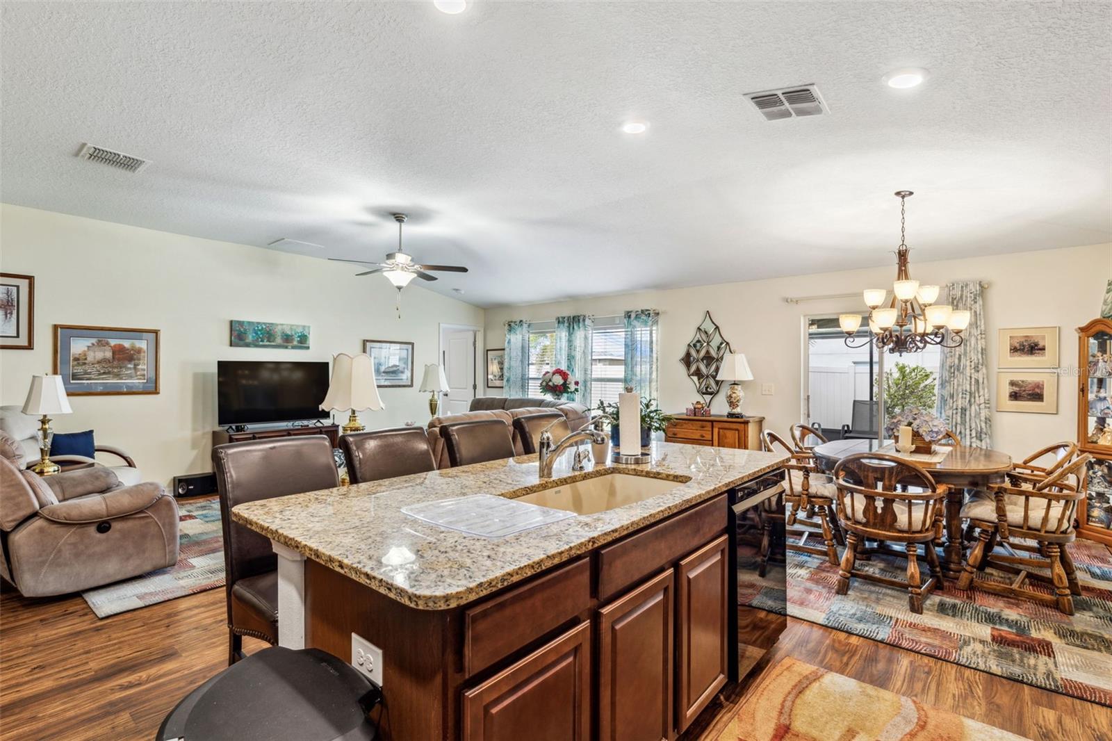 SUNSHINE VILLAGE PH 2 - Residential