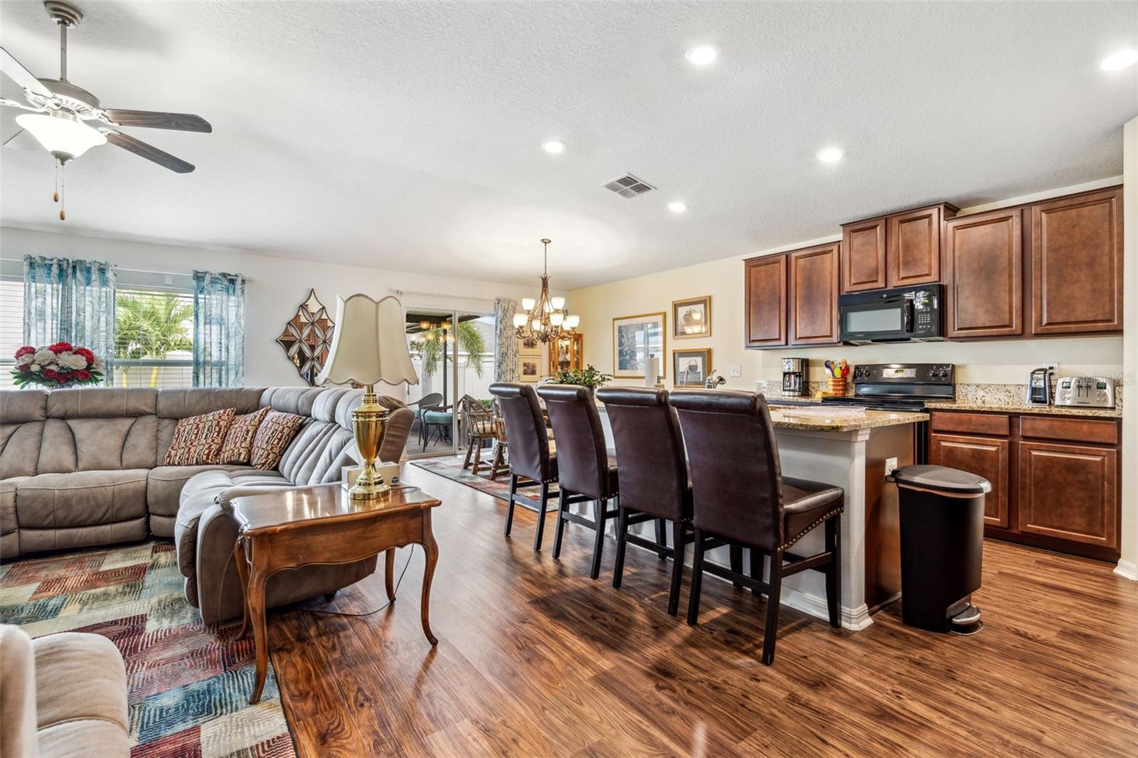 SUNSHINE VILLAGE PH 2 - Residential