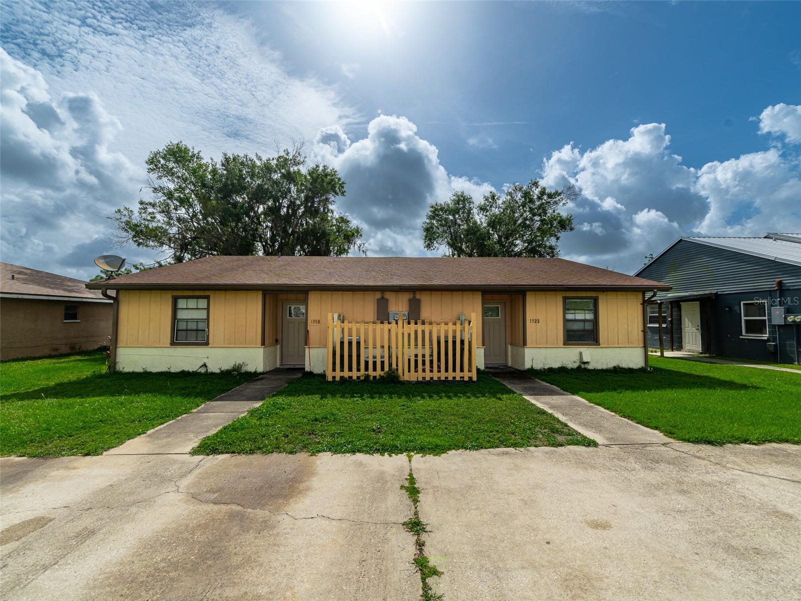 Great investment opportunity...Both units remodeled within past 2 years. Both units under lease until may 2026, one tenant has been here over twenty years. new roof in 2016. A/C replaced at 1318 3 years ago. Unit 1318 has a fireplace 2 bedroom 2 bath. Unit 1322 2 bedroom 1 and a half bath, no fireplace. Start or add to your investment portfolio with a great multifamily unit.
