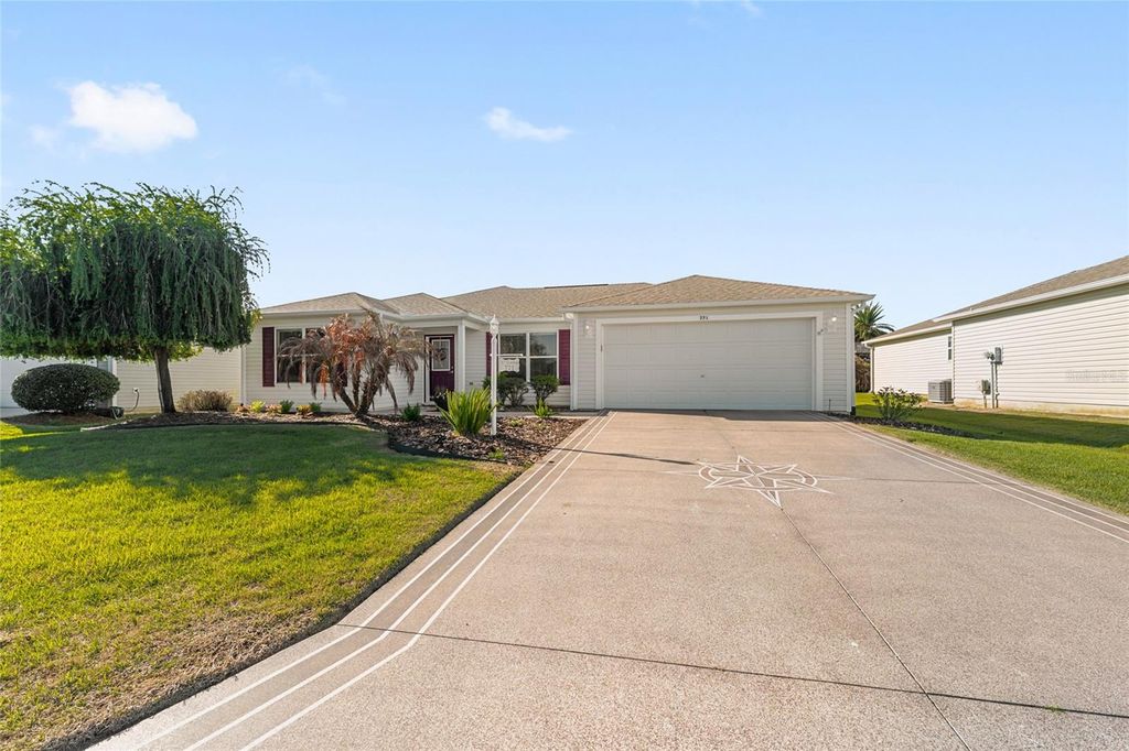 Photo of 771 Fenwick Loop, The Villages, FL 32163 (MLS # G5109627)