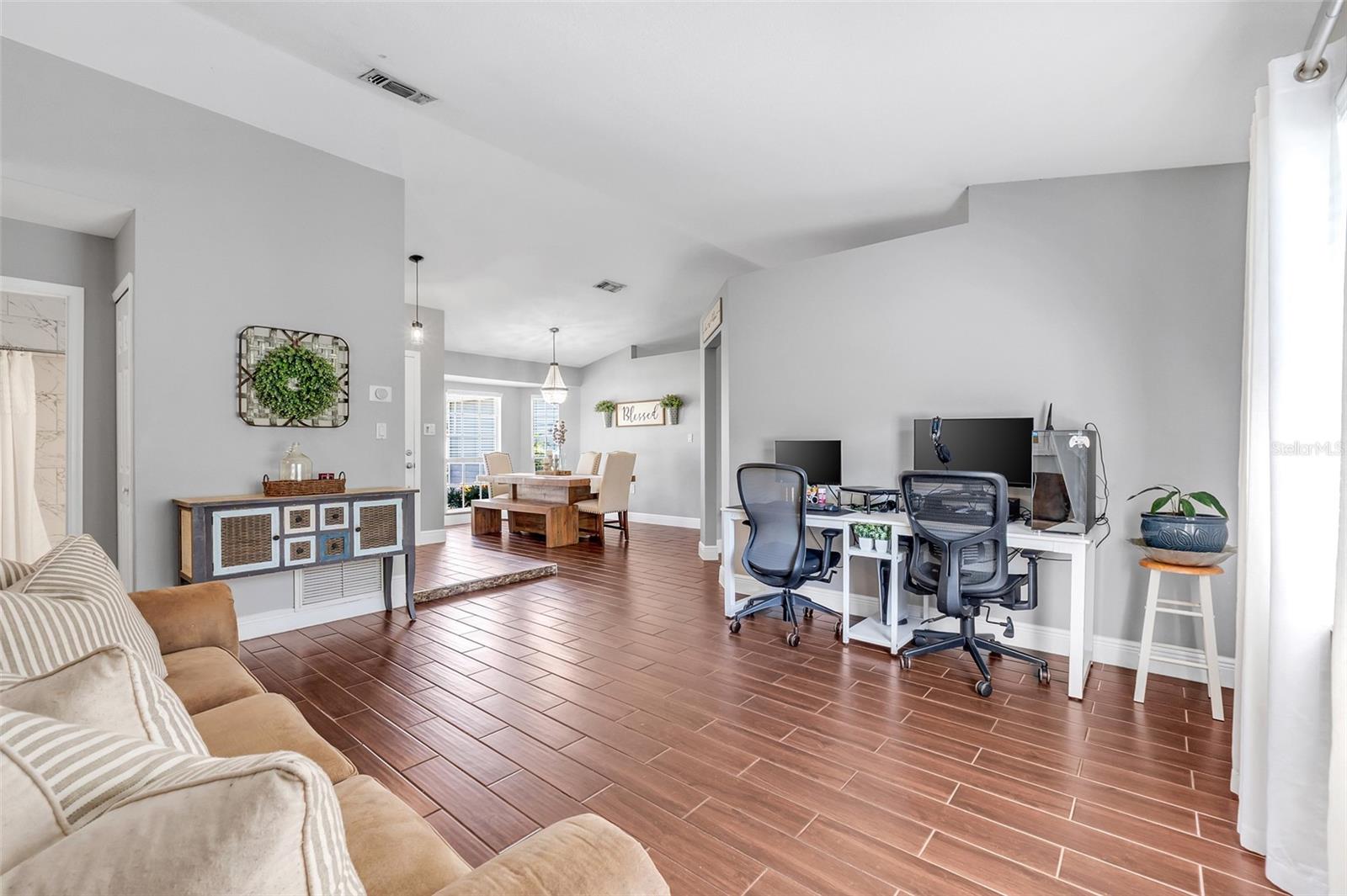 SAWMILL PH 03 - Residential
