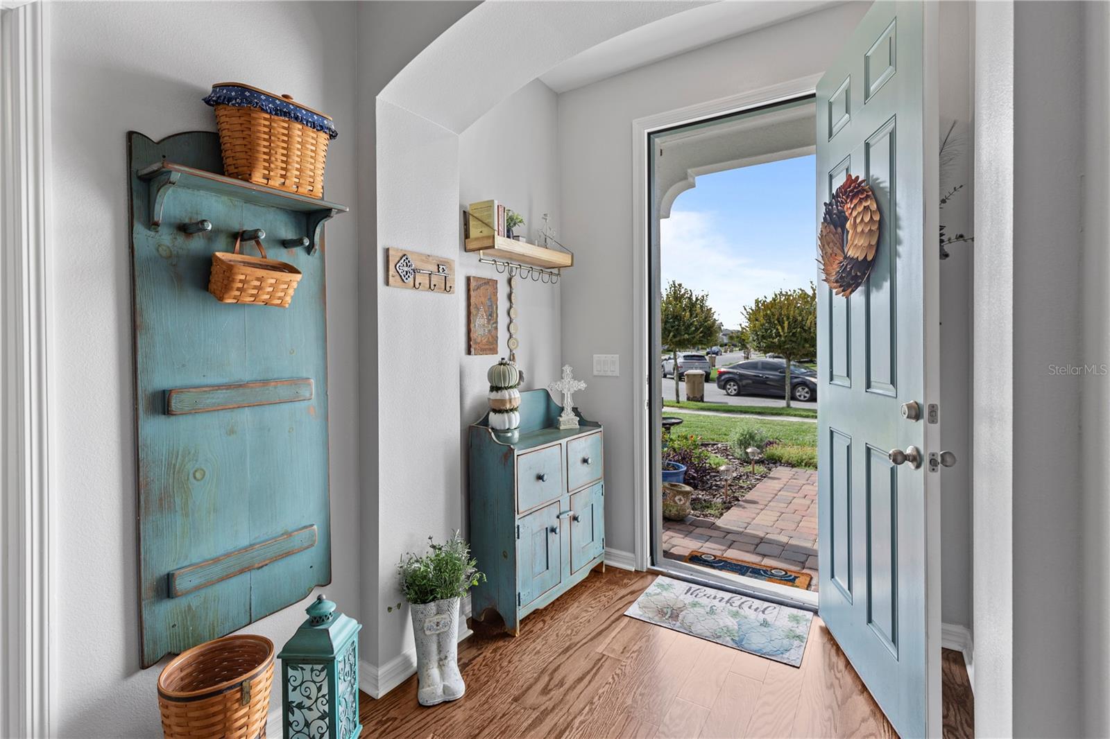 2944 SCARLETT DRIVE