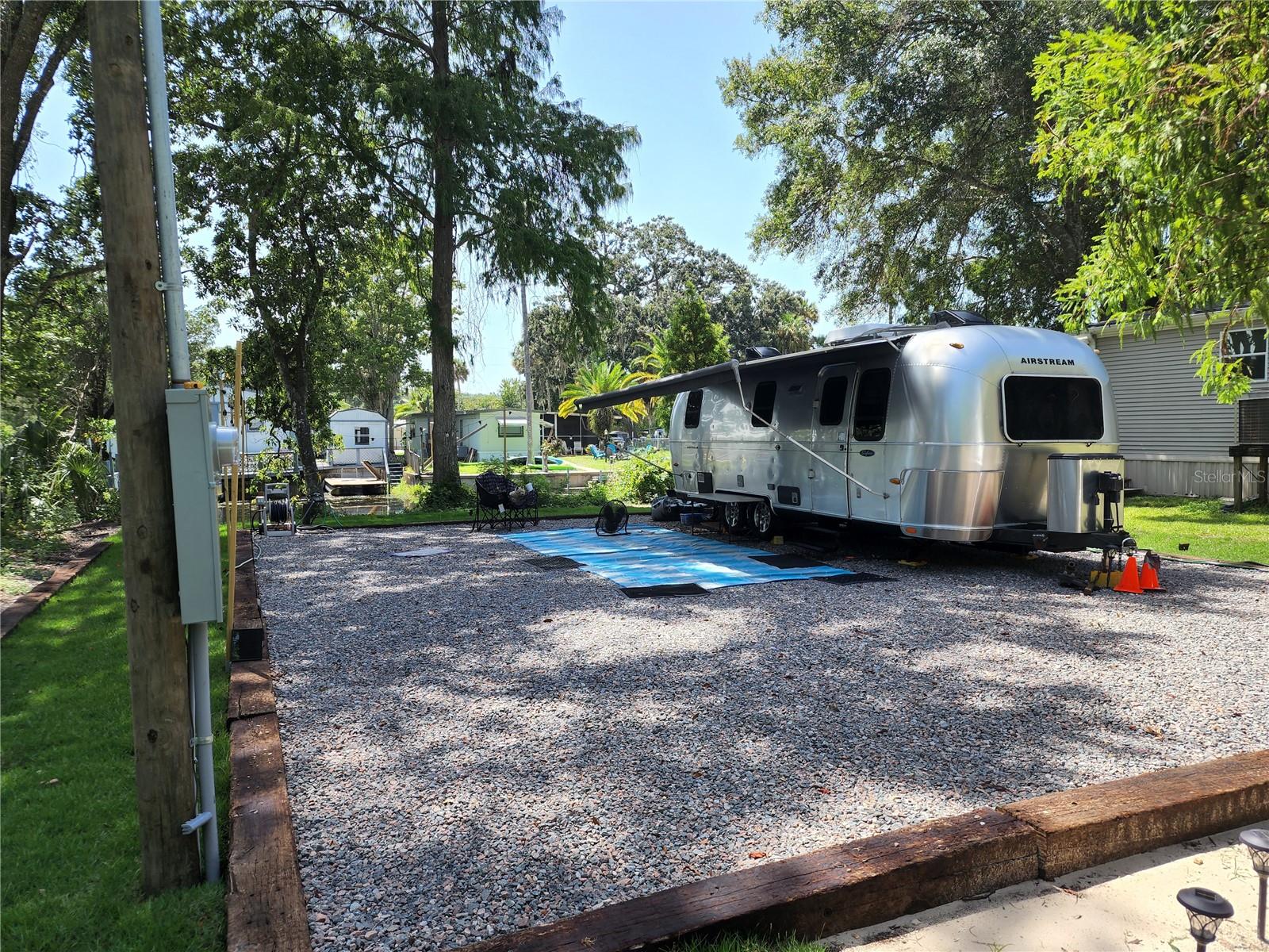 WEEKI WACHEE SHORES - Land