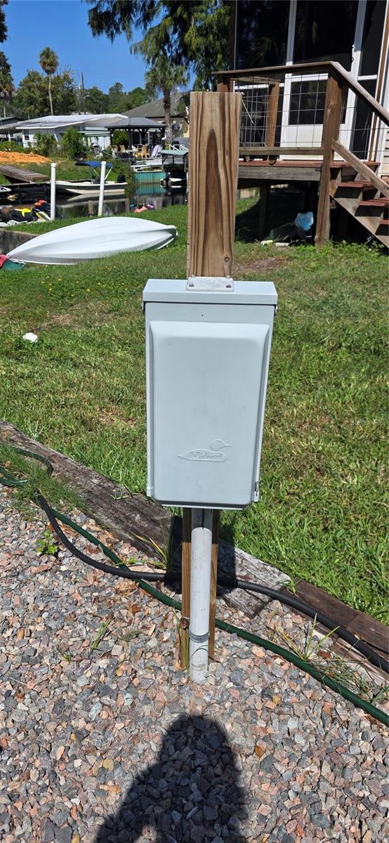 WEEKI WACHEE SHORES - Land