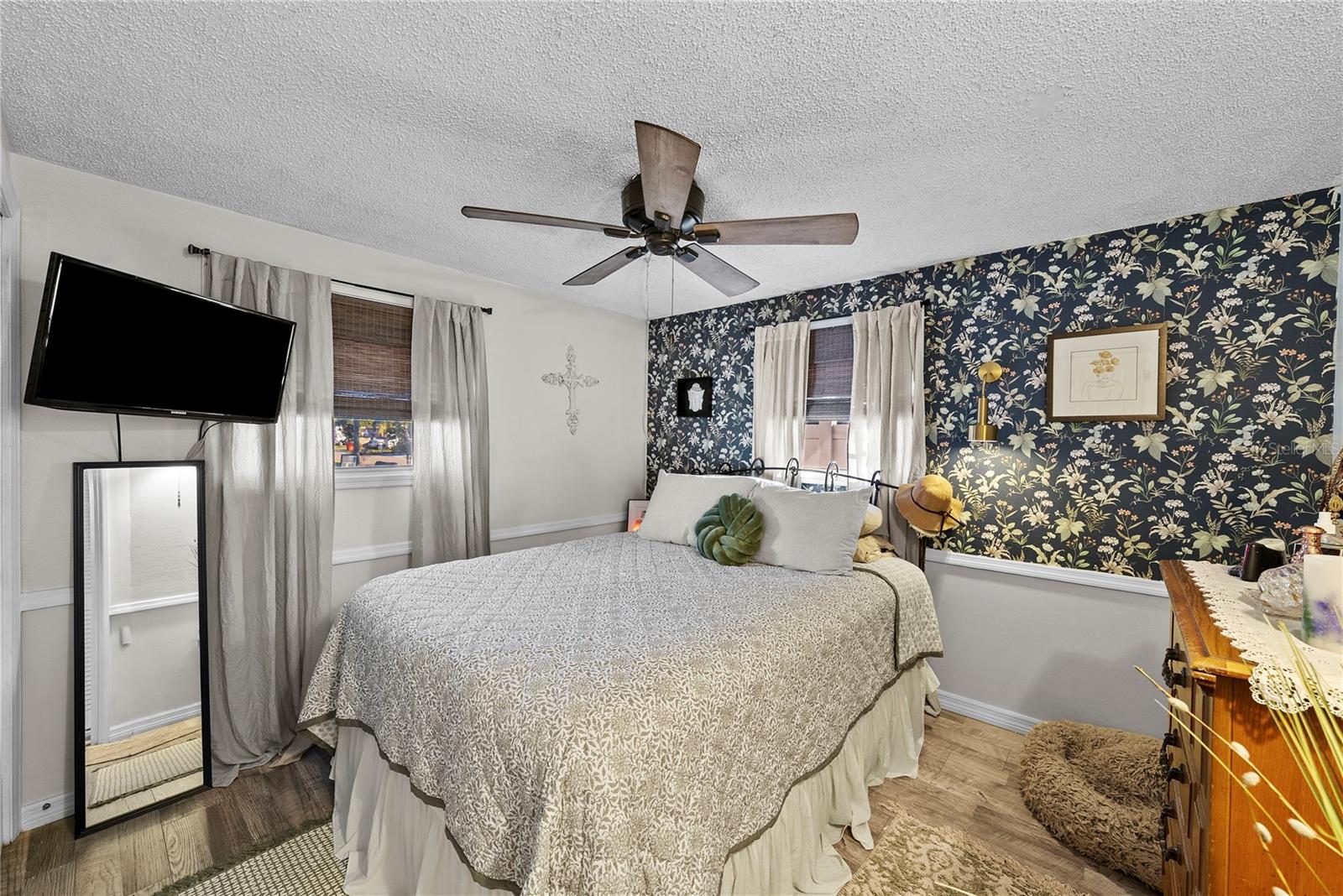 ORANGE LAKE VILLAGE - Residential