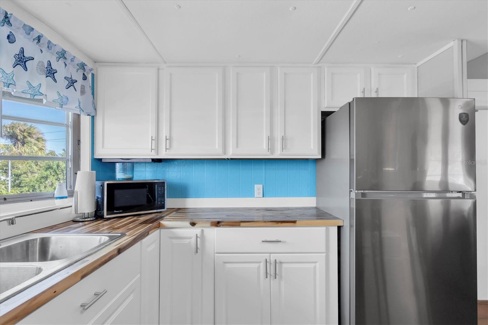 SIGNAL COVE - Residential