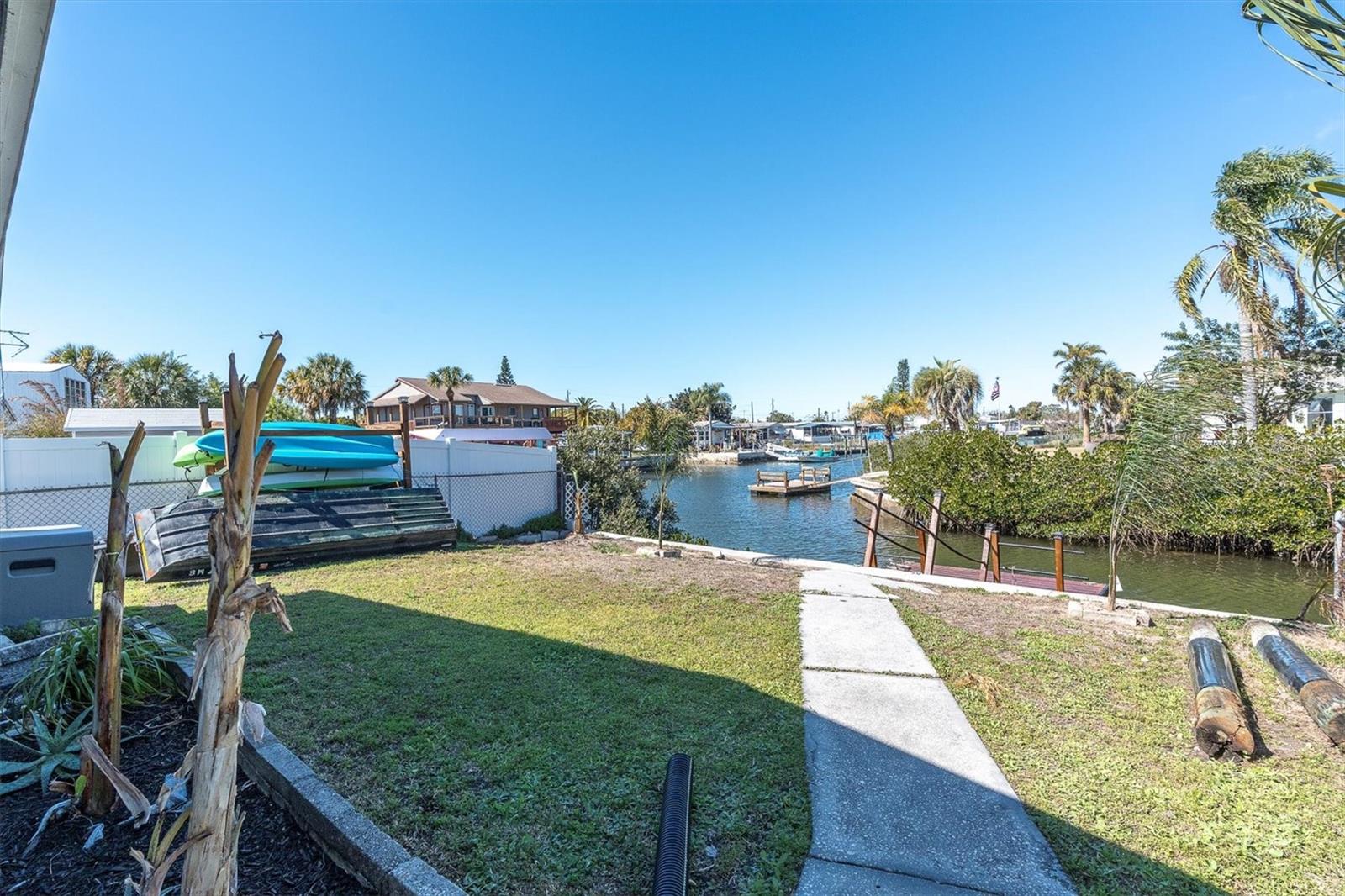 SIGNAL COVE - Residential