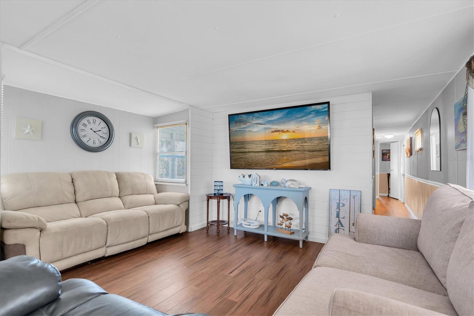 SIGNAL COVE - Residential