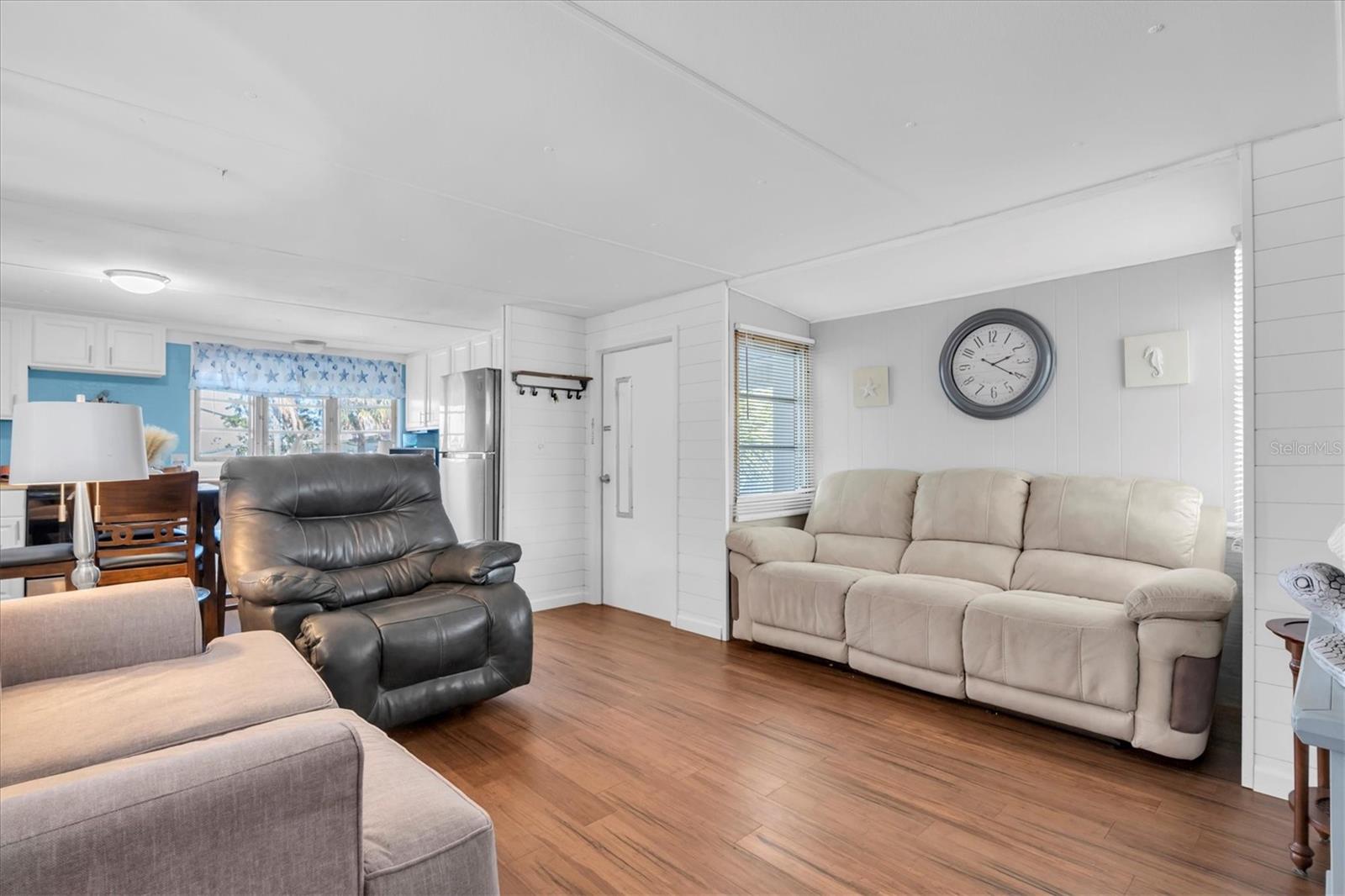 SIGNAL COVE - Residential