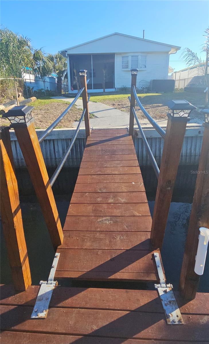 SIGNAL COVE - Residential