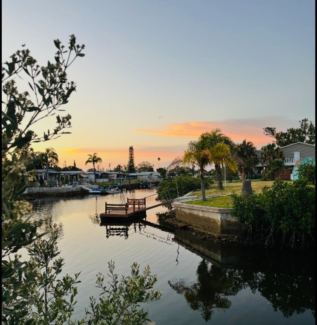 SIGNAL COVE - Residential