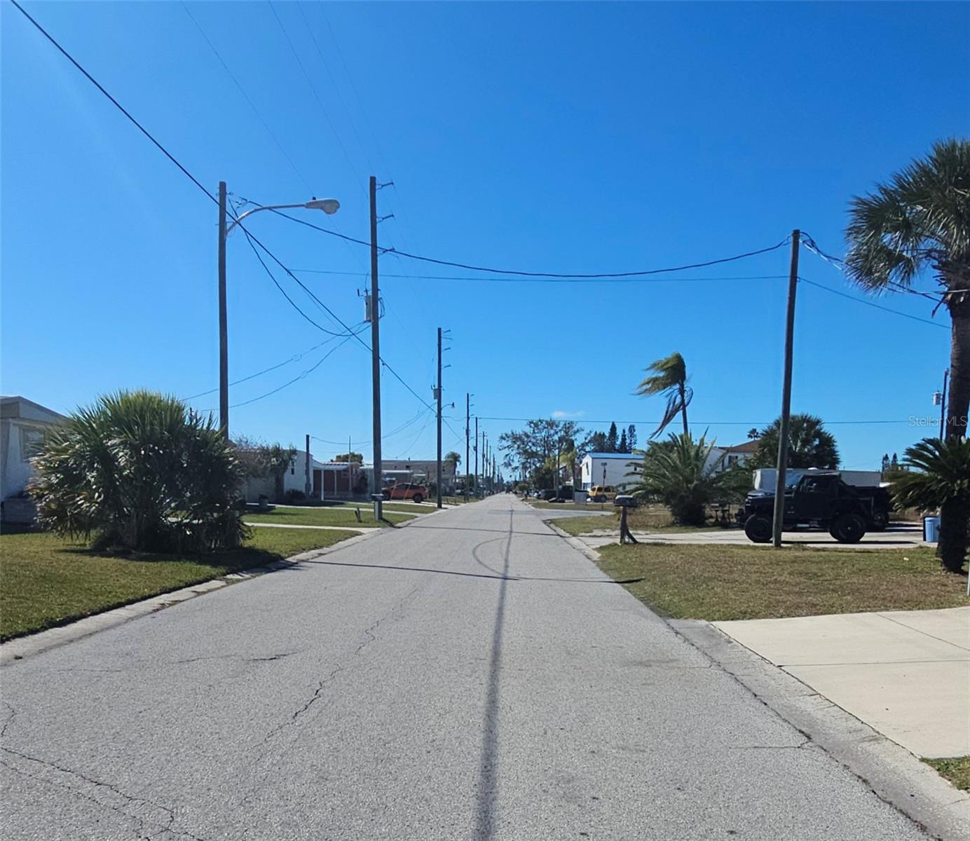 SIGNAL COVE - Residential