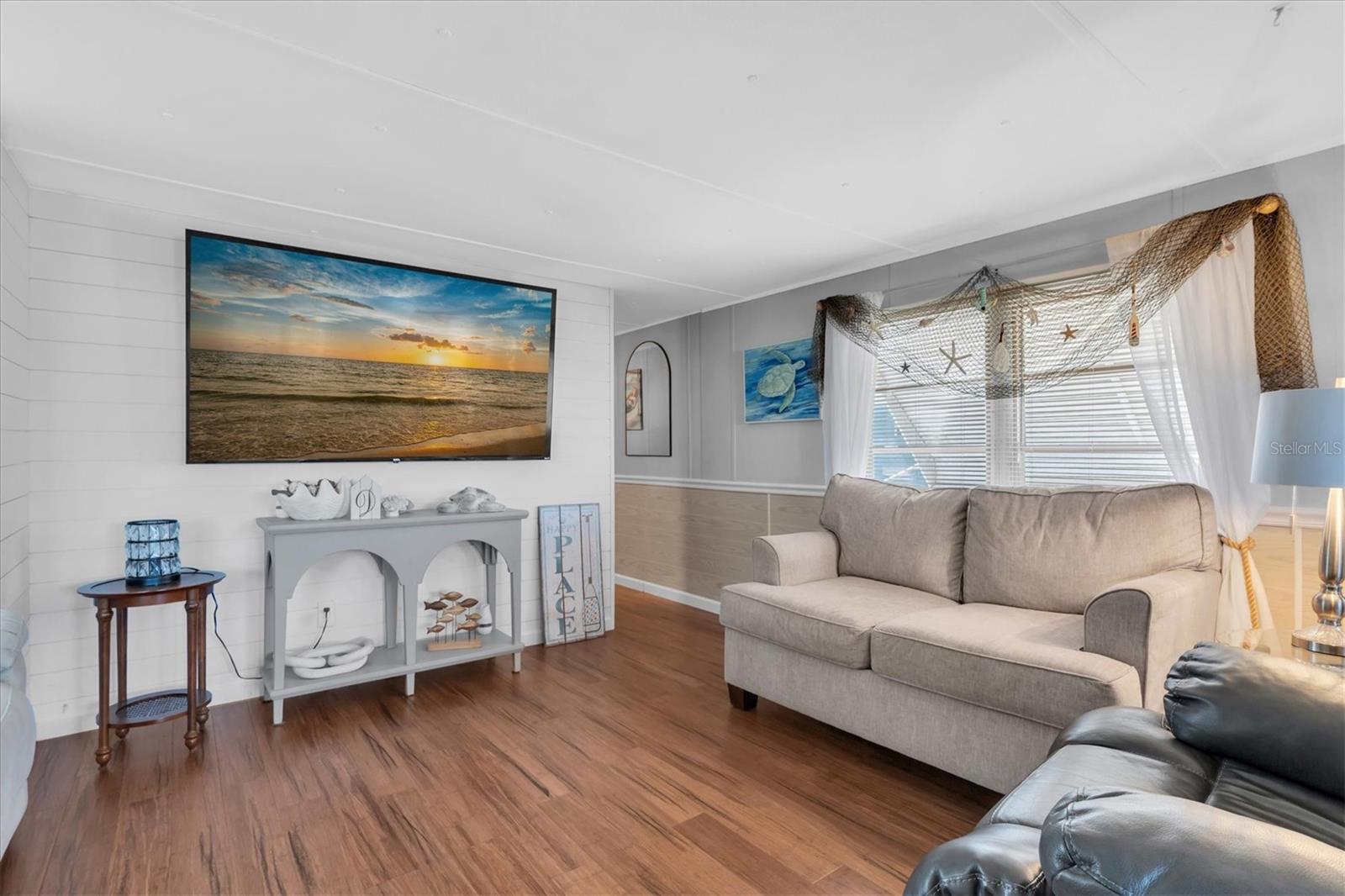 SIGNAL COVE - Residential