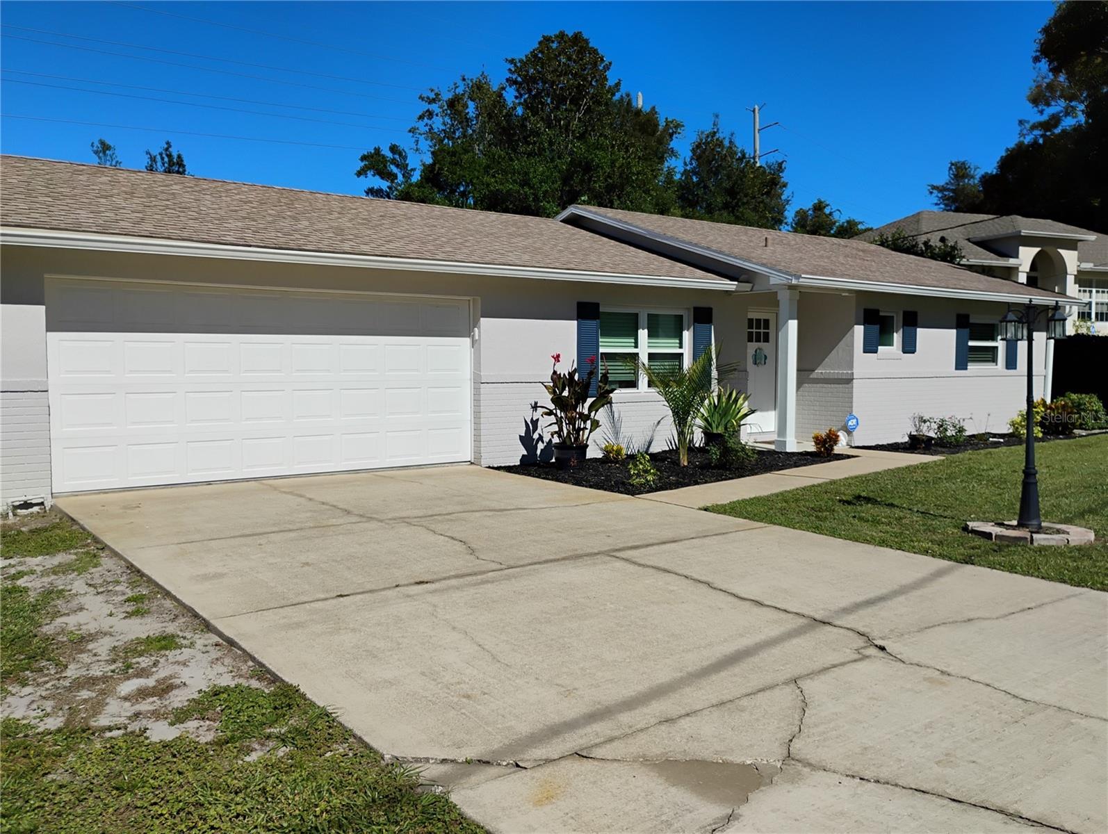 DELTONA LAKES UNIT 03 - Residential