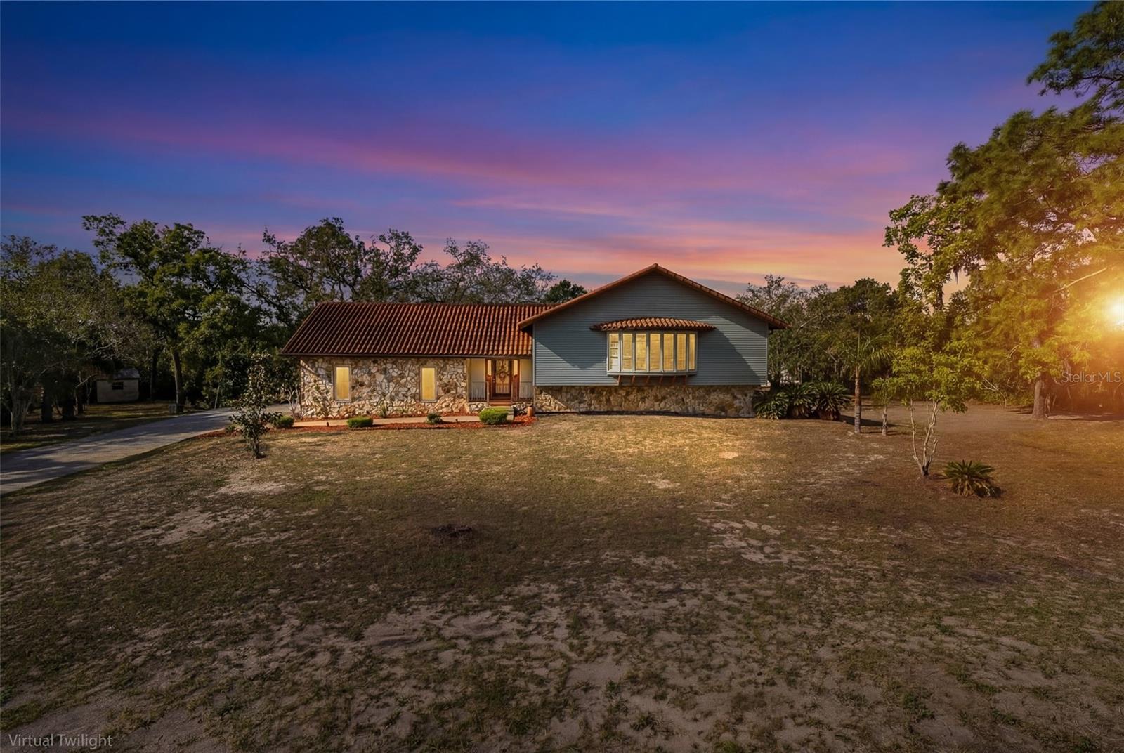 GOLDEN ACRES - Residential