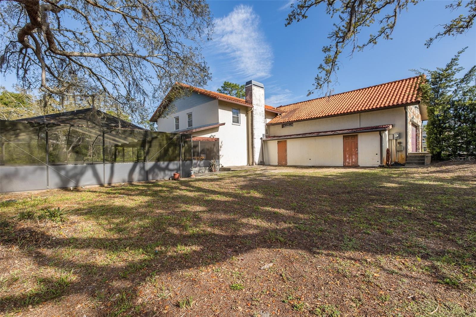 GOLDEN ACRES - Residential