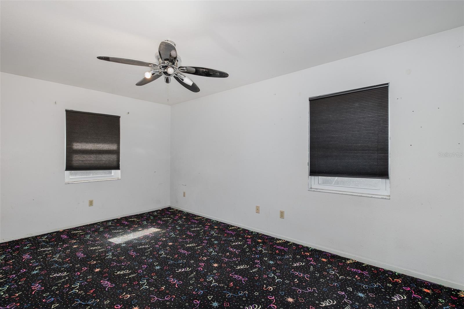 GOLDEN ACRES - Residential