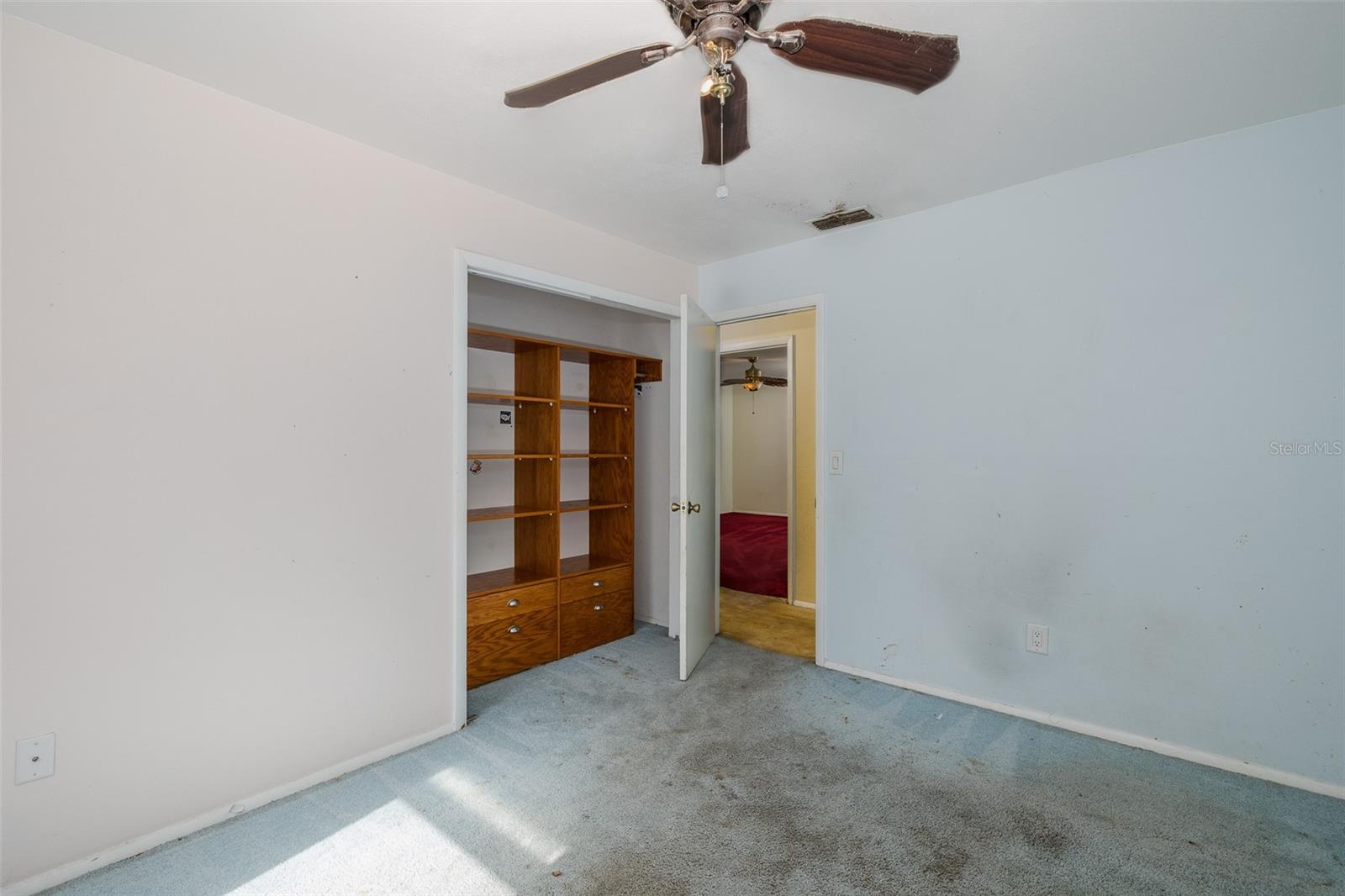 GOLDEN ACRES - Residential