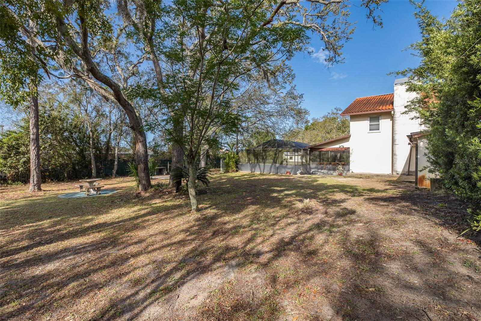 GOLDEN ACRES - Residential