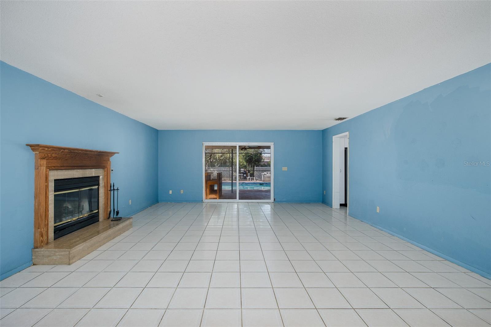 GOLDEN ACRES - Residential