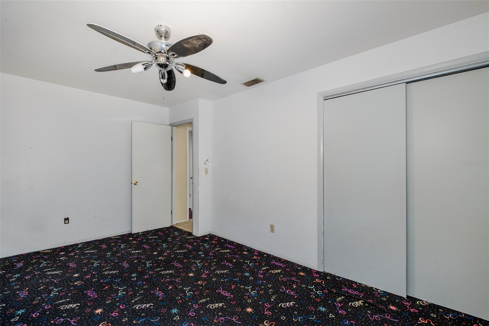 GOLDEN ACRES - Residential