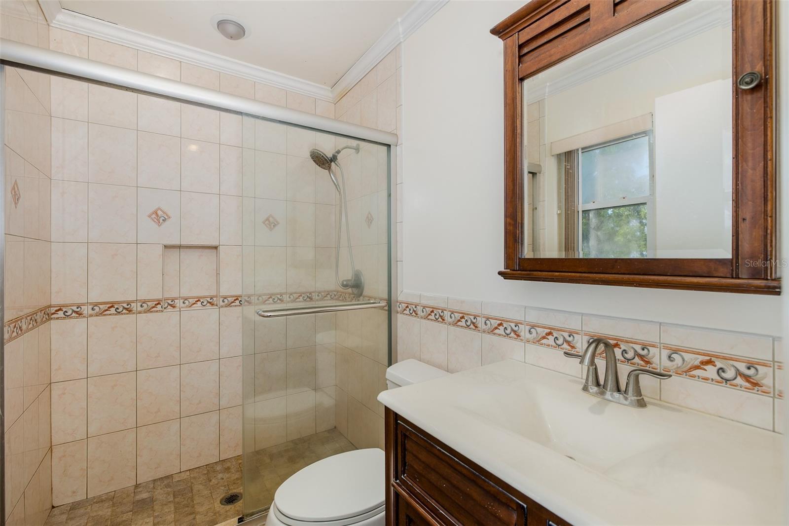 GOLDEN ACRES - Residential