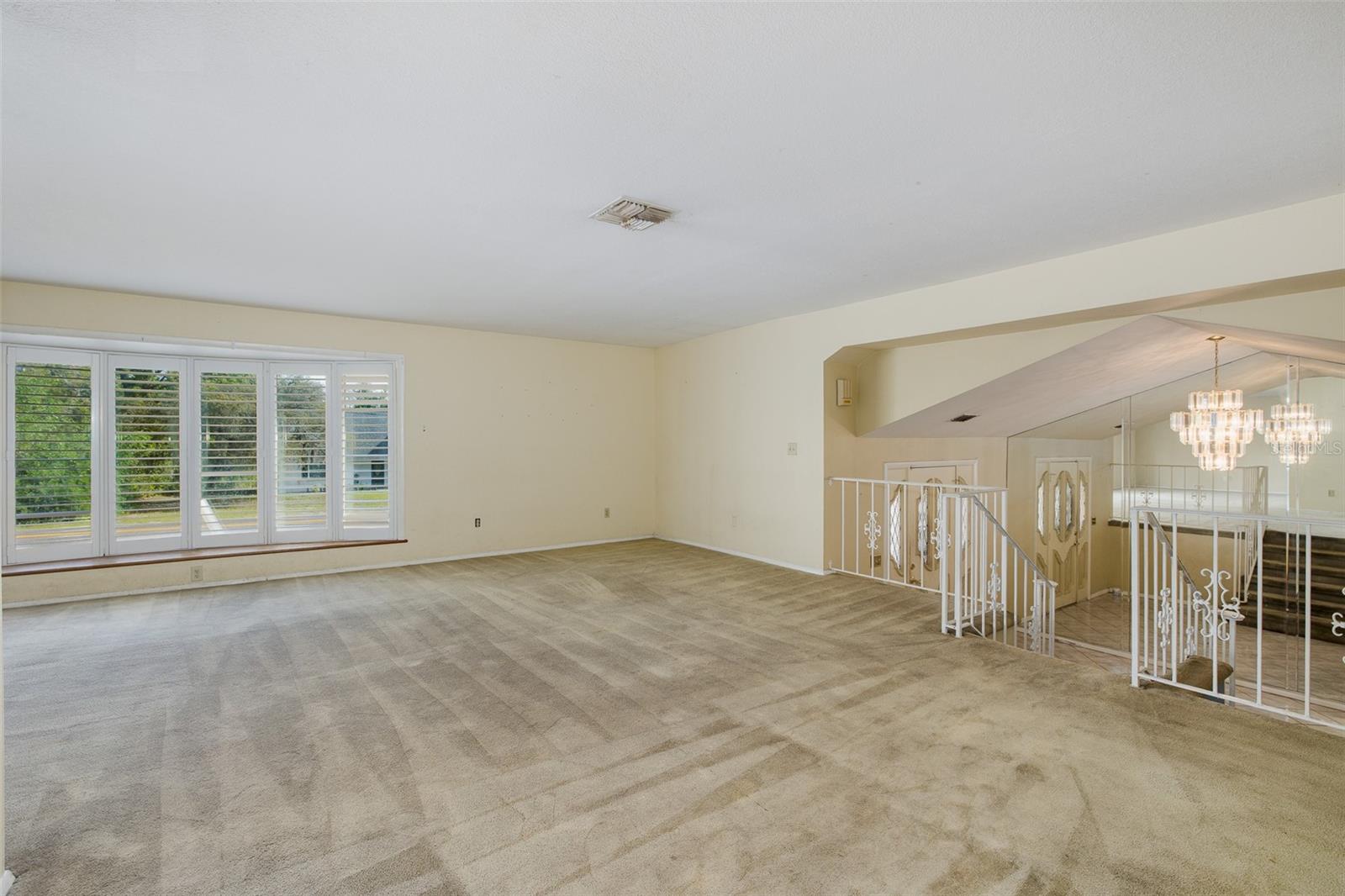 GOLDEN ACRES - Residential