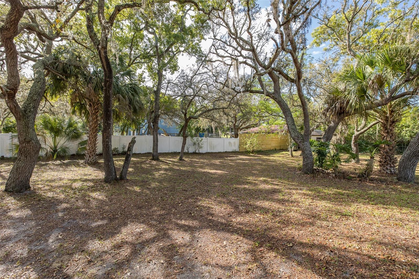 GOLDEN ACRES - Residential