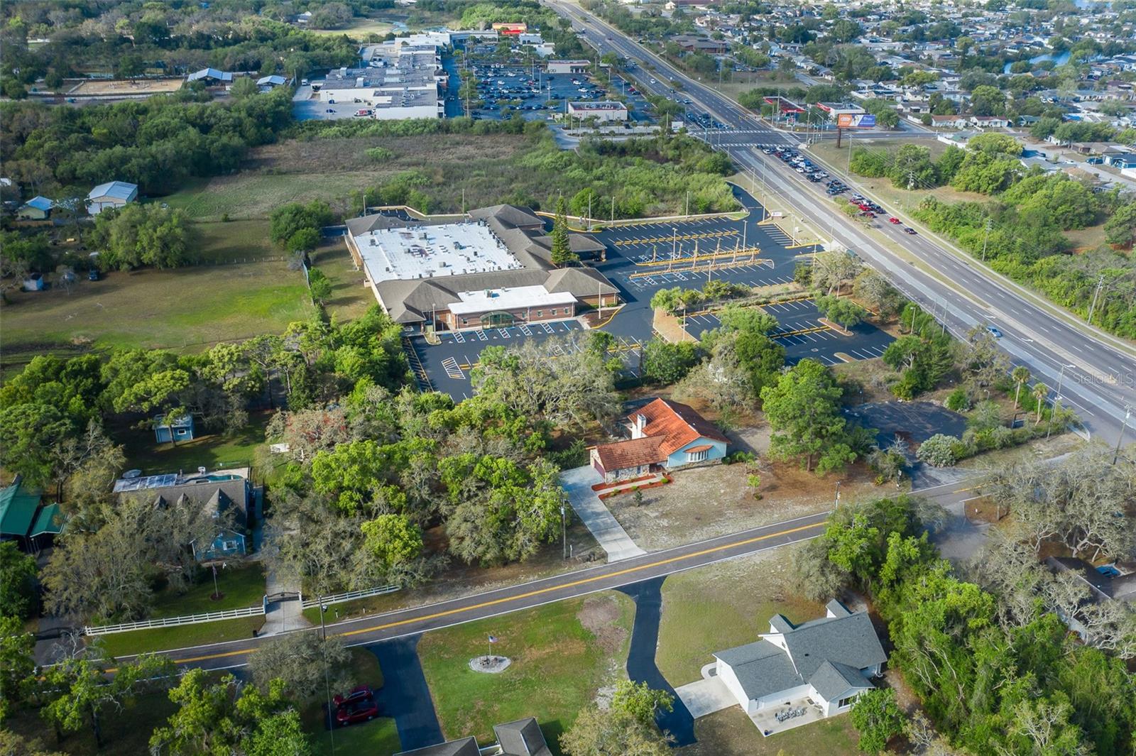 GOLDEN ACRES - Residential