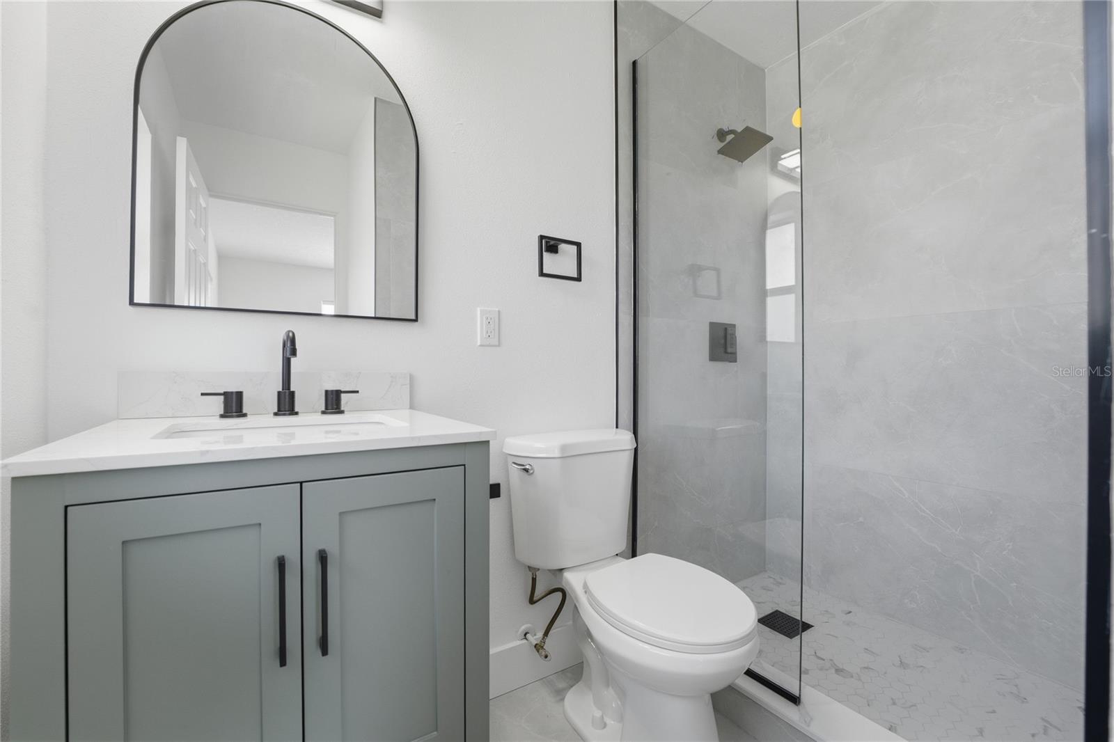 FAIRBANKS SHORES 5TH ADD - Residential