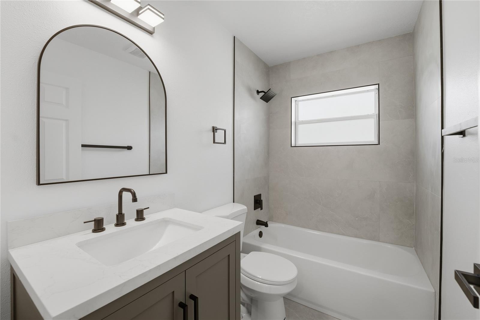 FAIRBANKS SHORES 5TH ADD - Residential