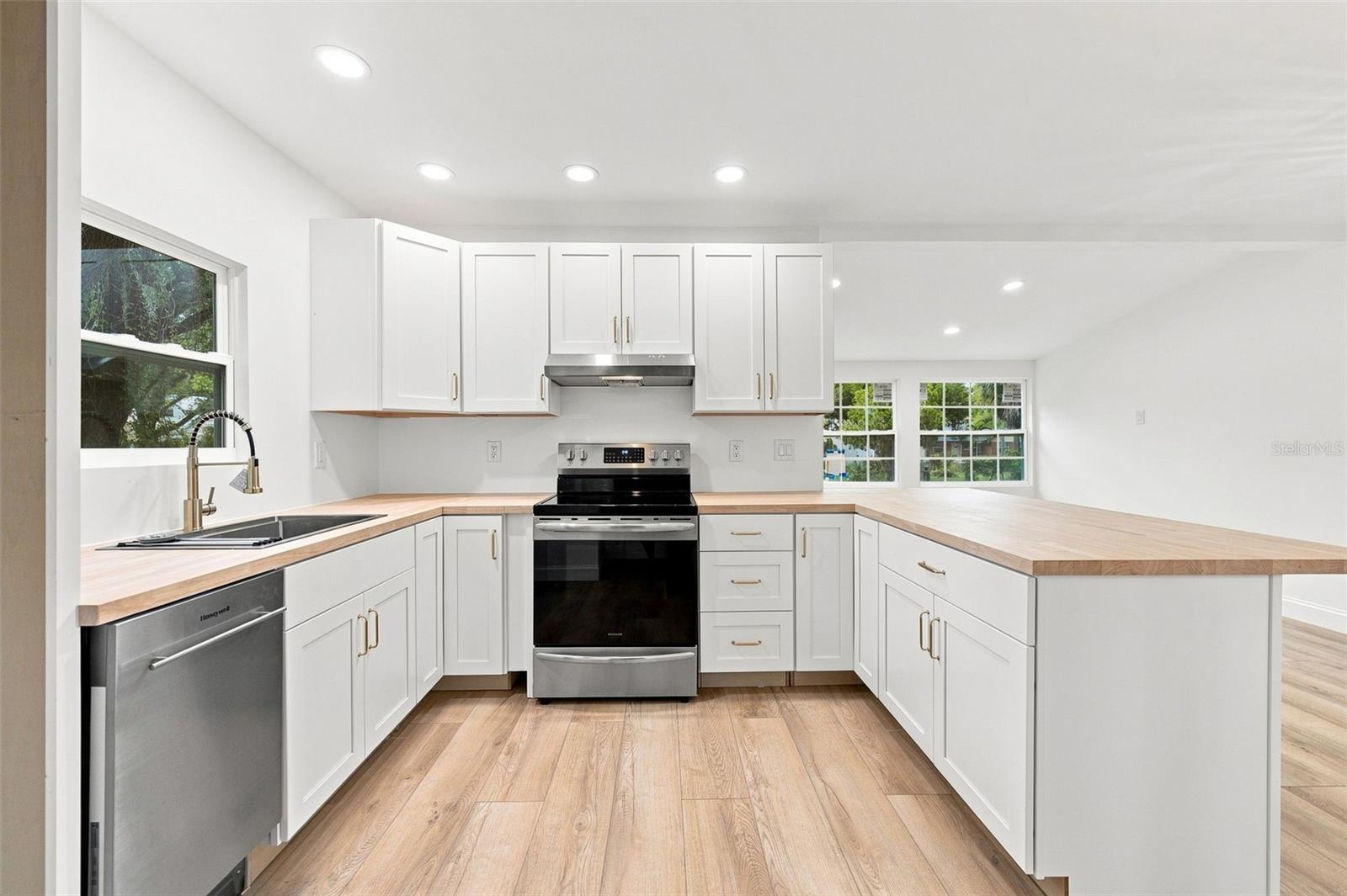 1468 19TH STREET