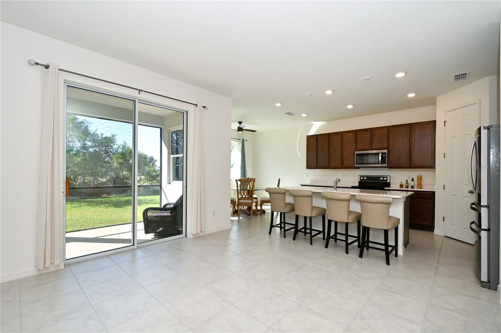 GRADY POINTE - Residential