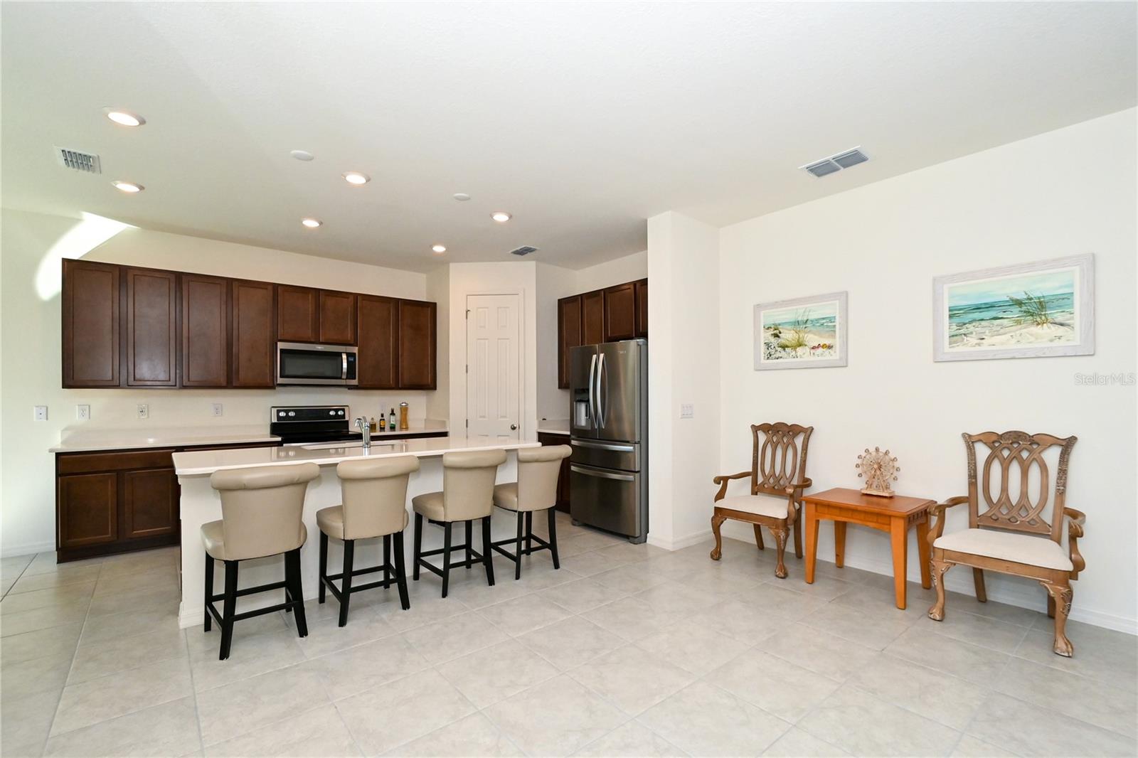 GRADY POINTE - Residential