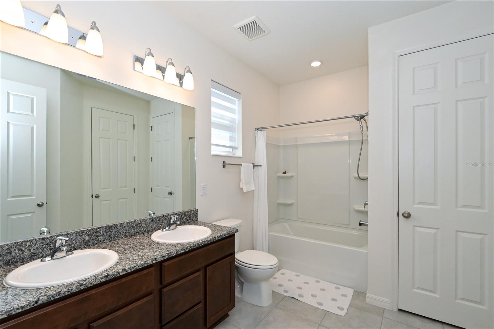 GRADY POINTE - Residential