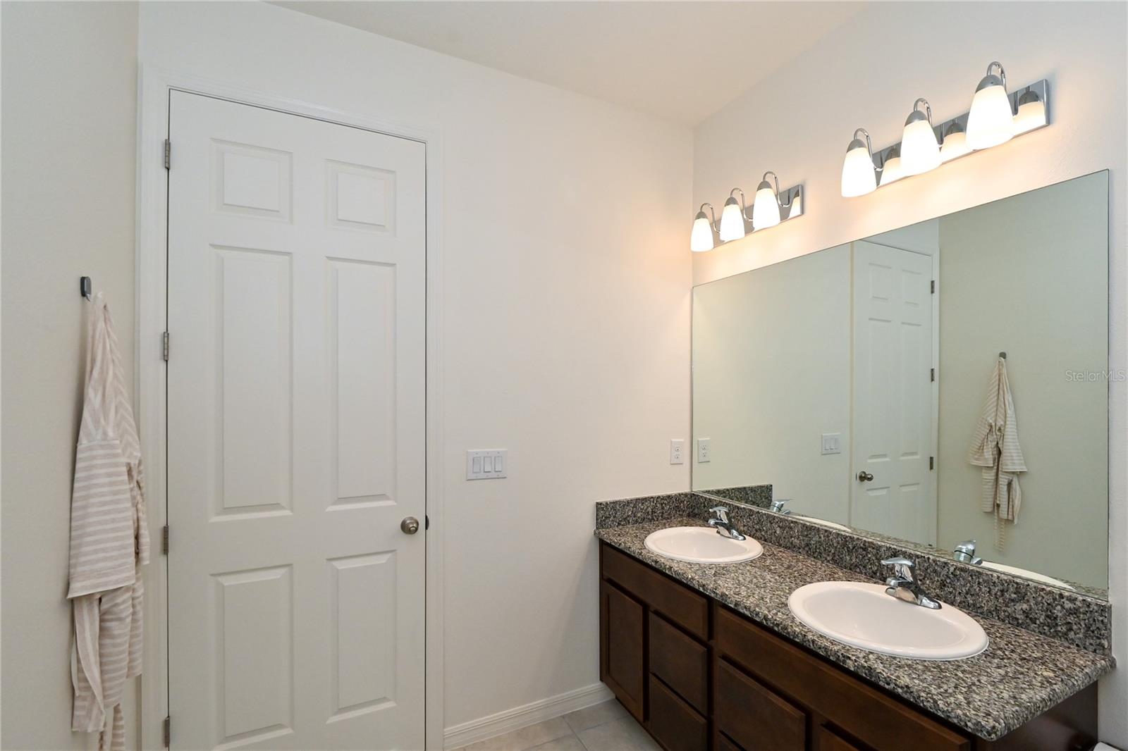 GRADY POINTE - Residential