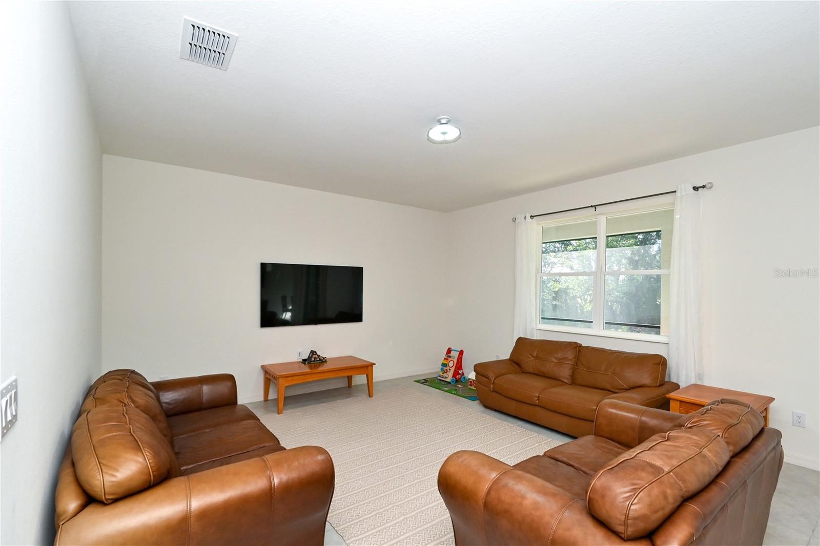 GRADY POINTE - Residential