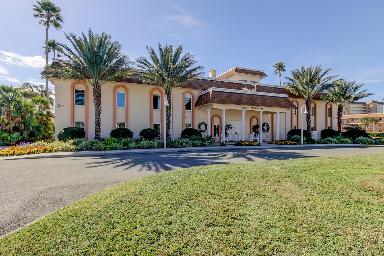 BAYWAY ISLES POINT BRITTANY FOUR - Residential