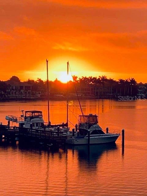 BAYWAY ISLES POINT BRITTANY FOUR - Residential