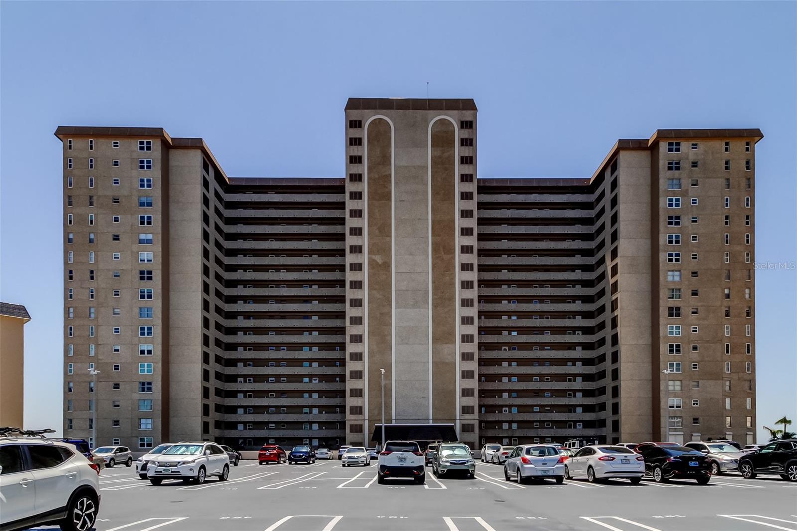 BAYWAY ISLES POINT BRITTANY FOUR - Residential