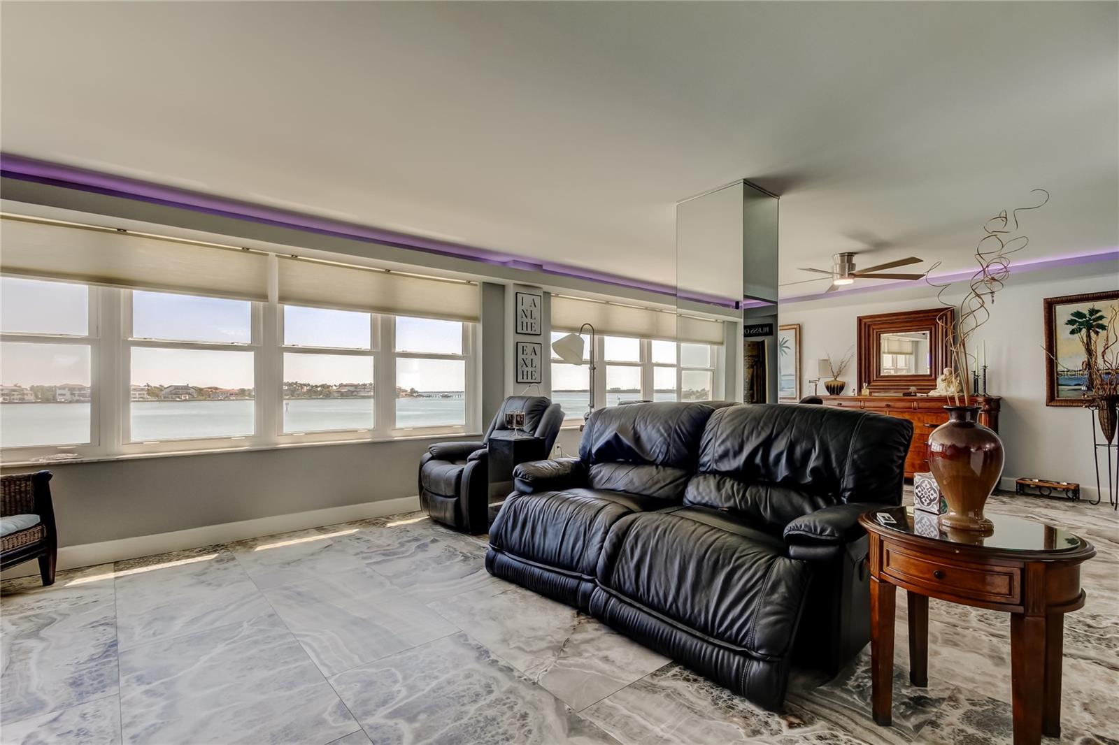 BAYWAY ISLES POINT BRITTANY FOUR - Residential