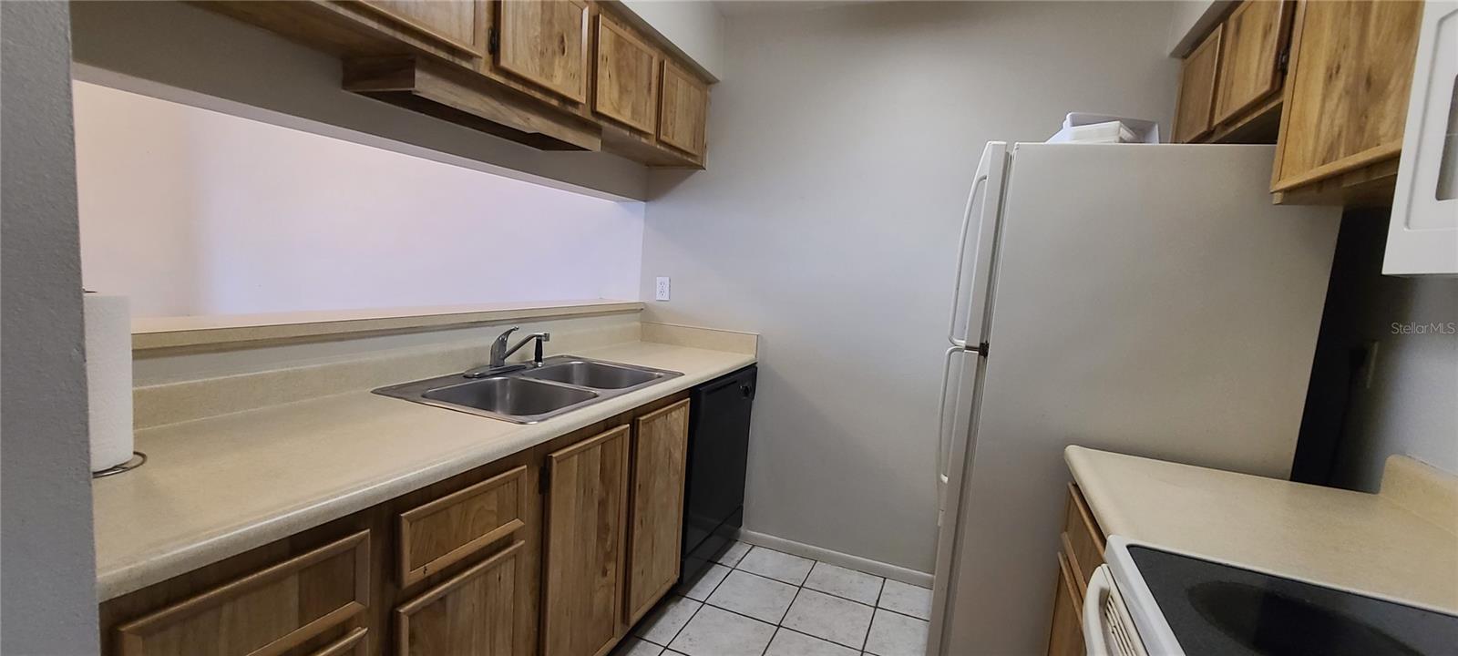 ST TROPEZ CONDO - Residential