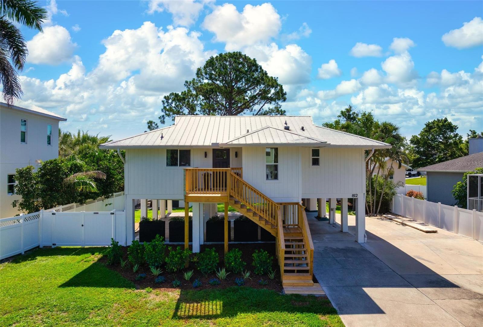 HIDDEN BAY ESTATES - Residential