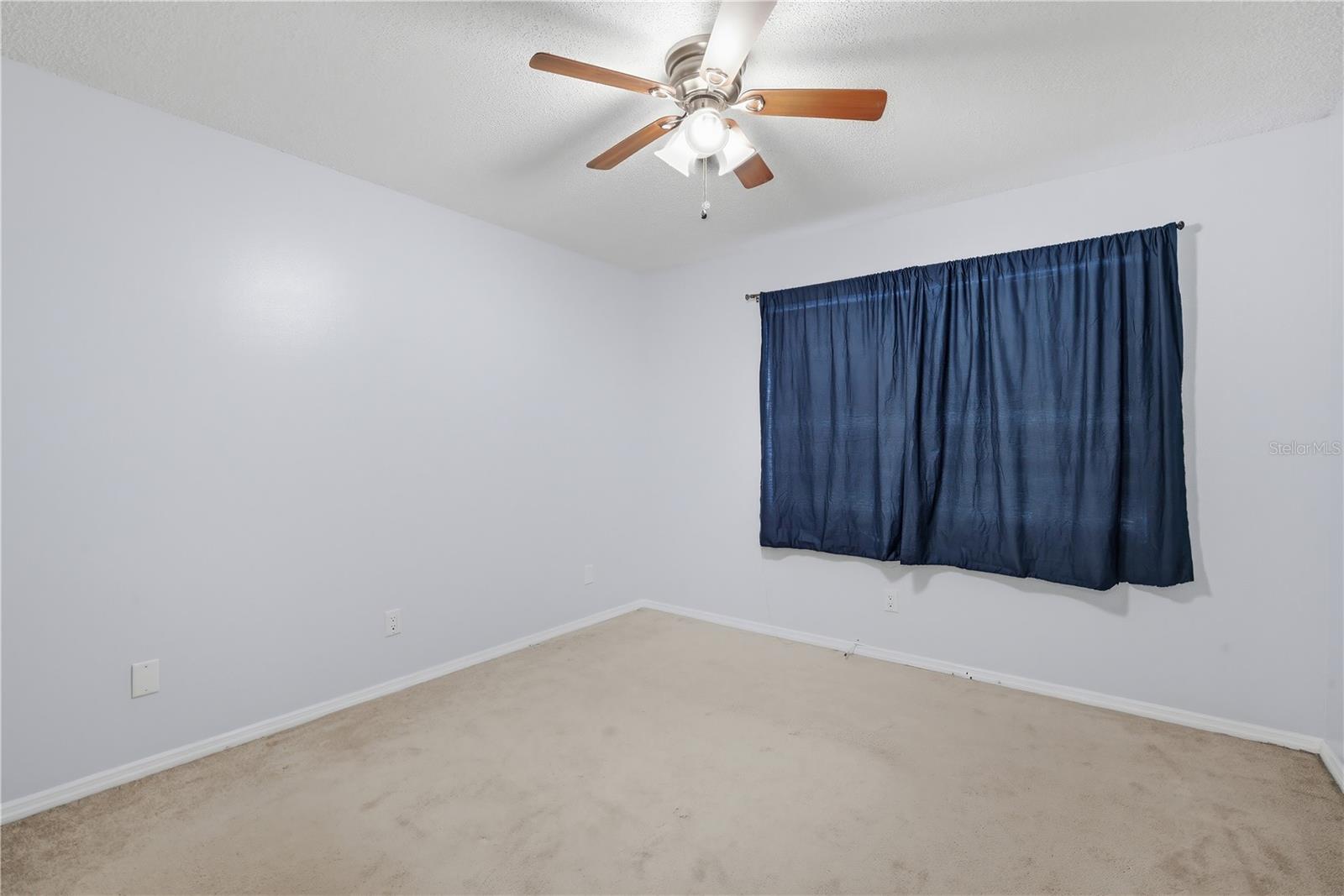 HILL CREST VILLAS - Residential Lease