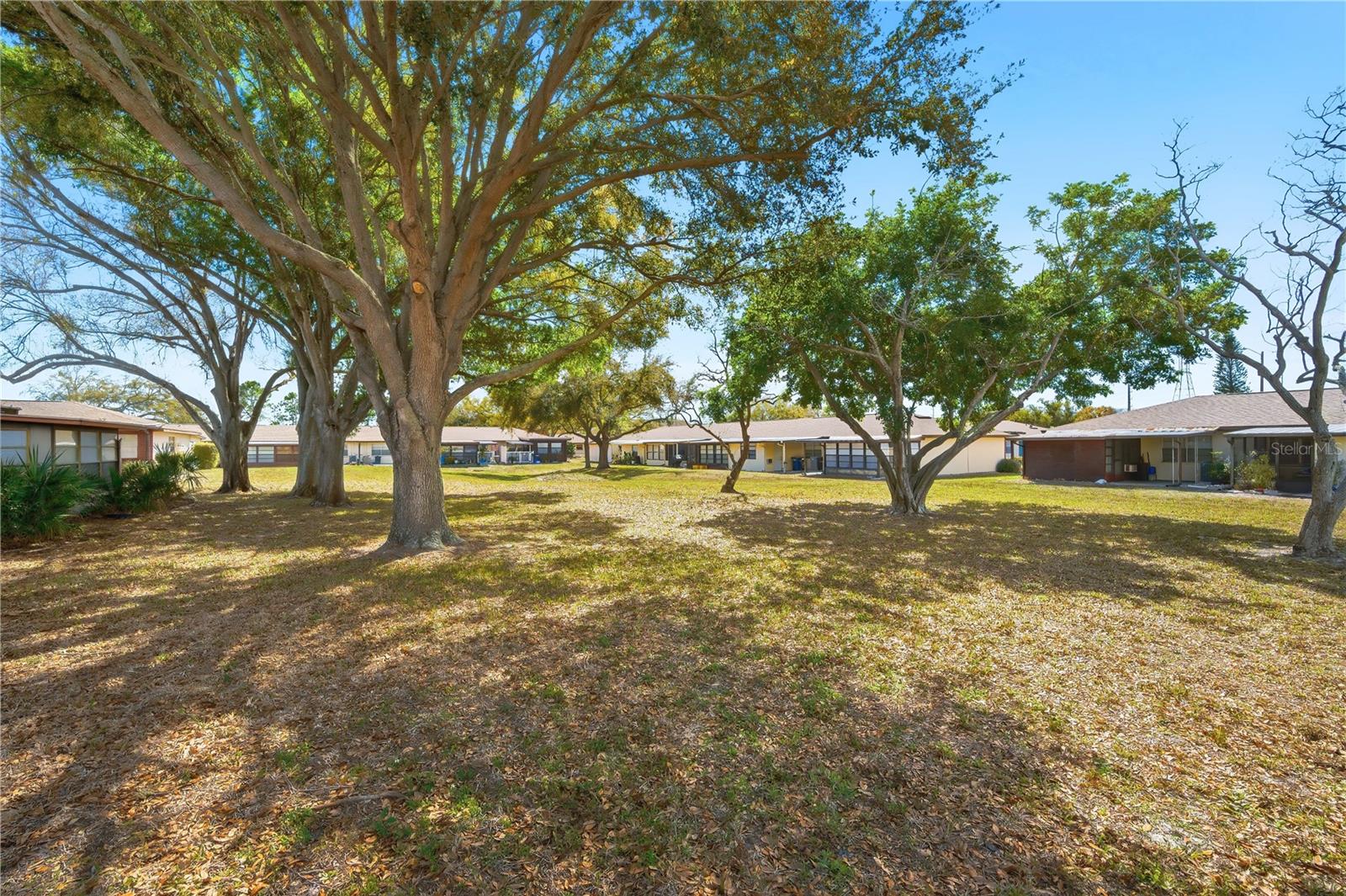 HILL CREST VILLAS - Residential Lease