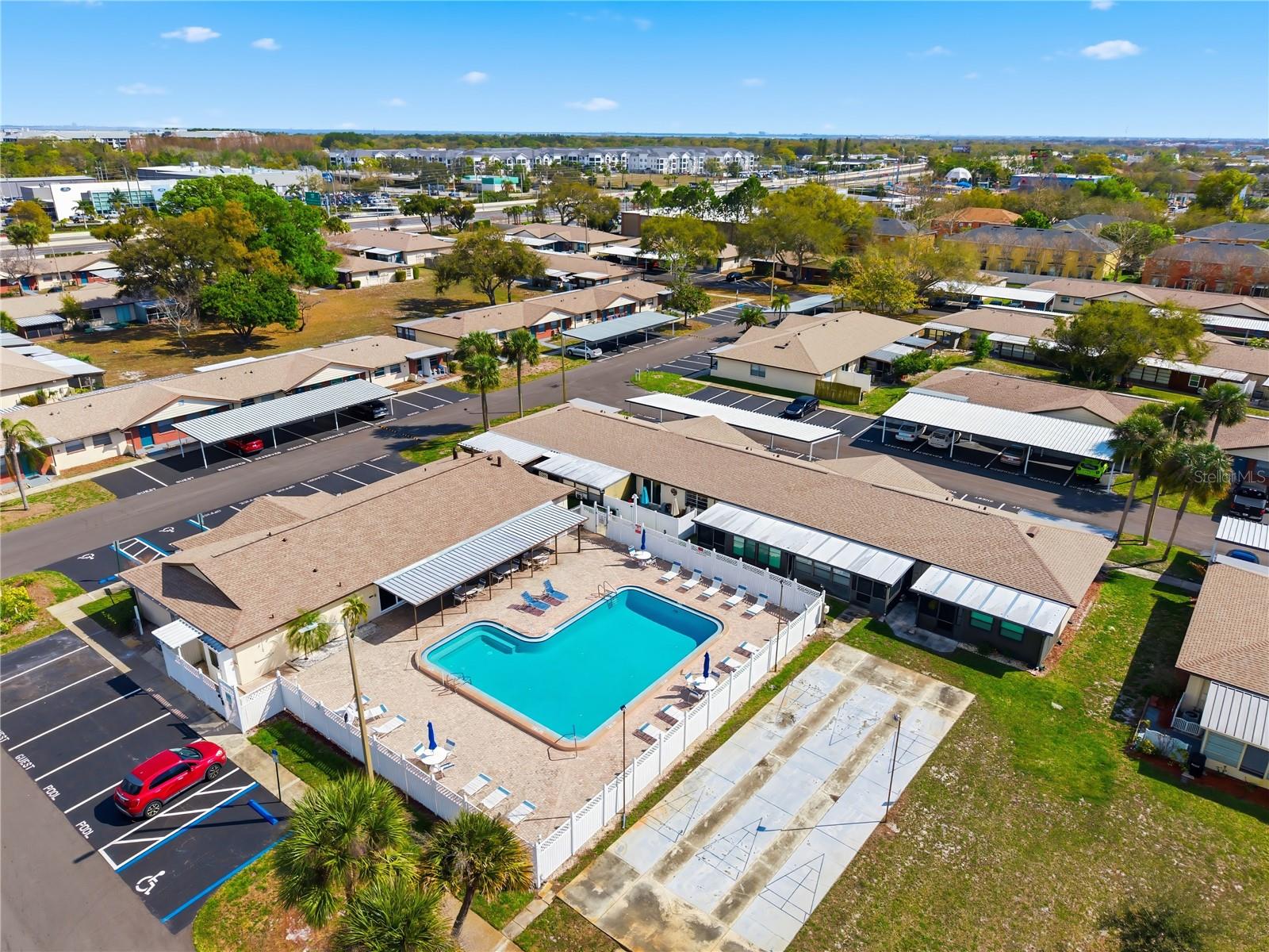 HILL CREST VILLAS - Residential Lease