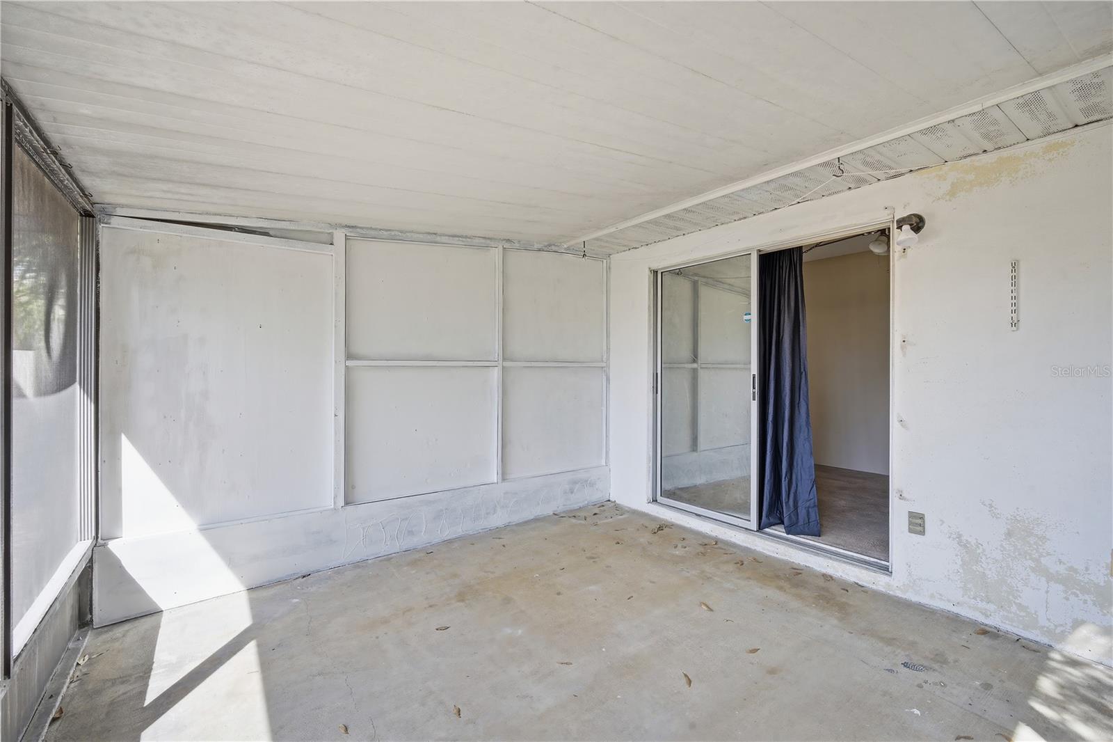 HILL CREST VILLAS - Residential Lease