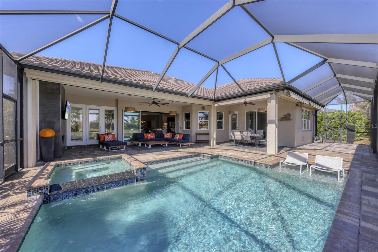 GRAN PARADISO PH 1 - Residential