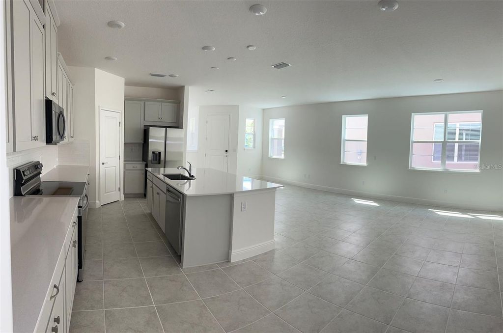 Photo of 4806 Prairie Preserve Run, Saint Cloud, FL 34772 (MLS # O6392592)
