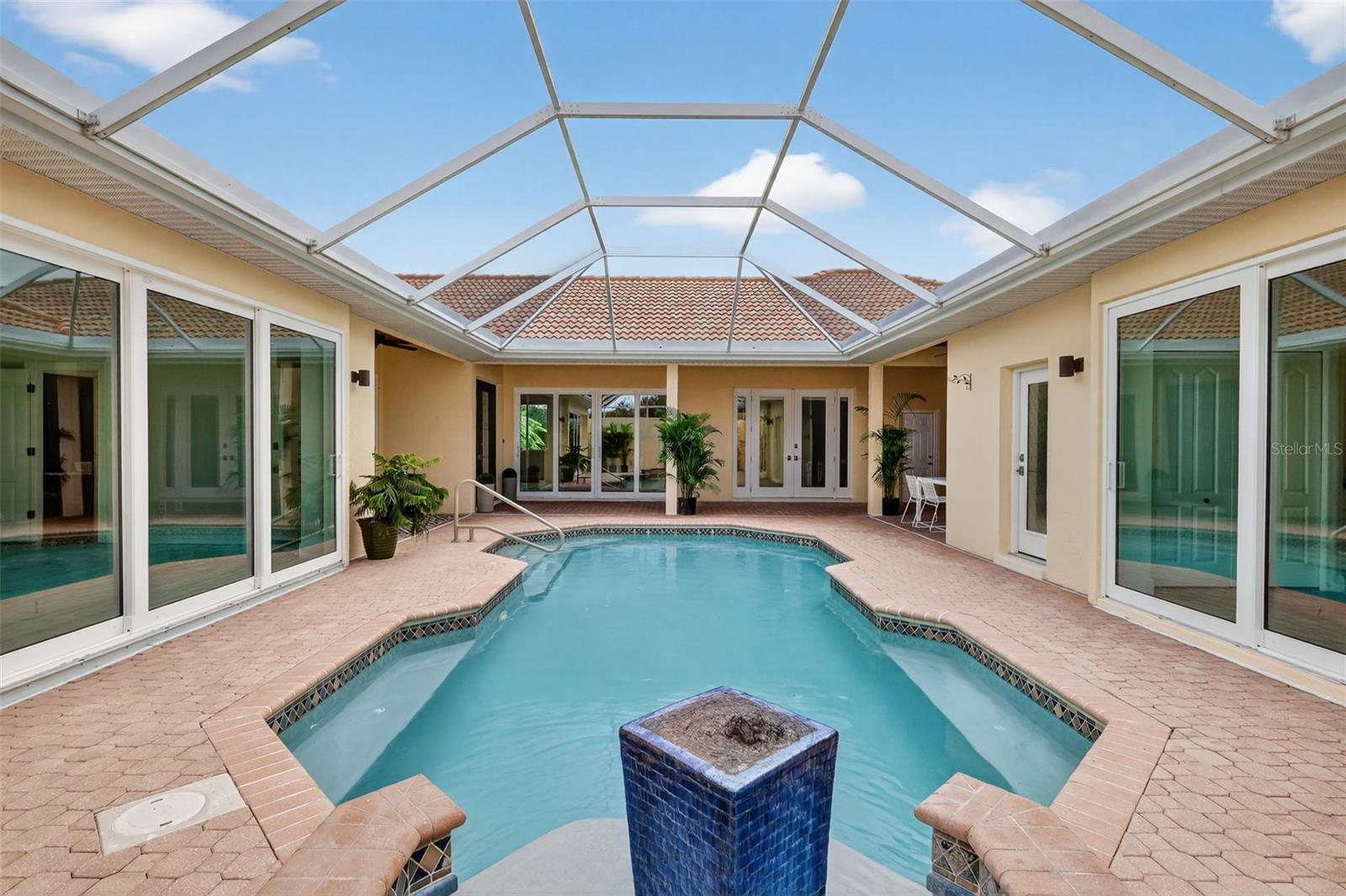 PALACIO - Residential